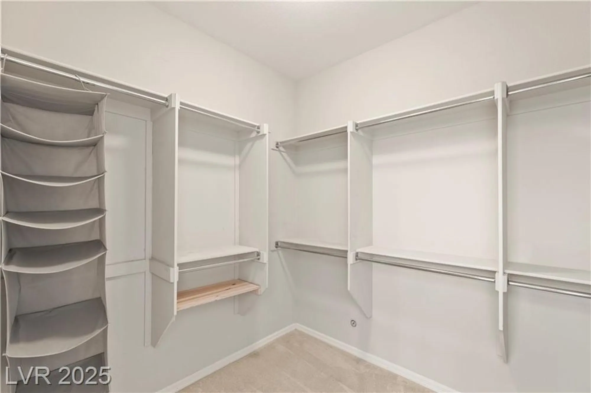 Property Slideshow image 16 of 31 | 2151 shadow canyon dr, Henderson, NV, 89044