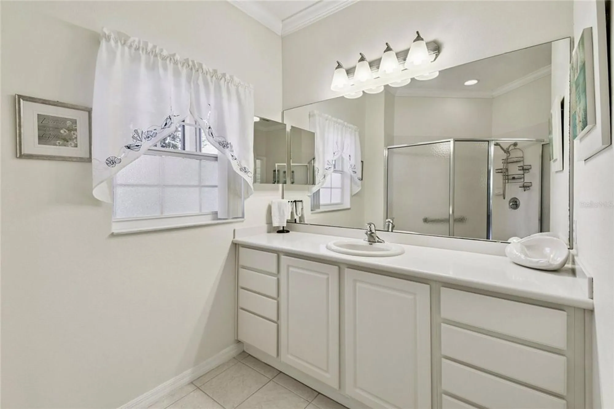 Property Slideshow image 28 of 61 | 536 portofino dr, Poinciana, FL, 34759