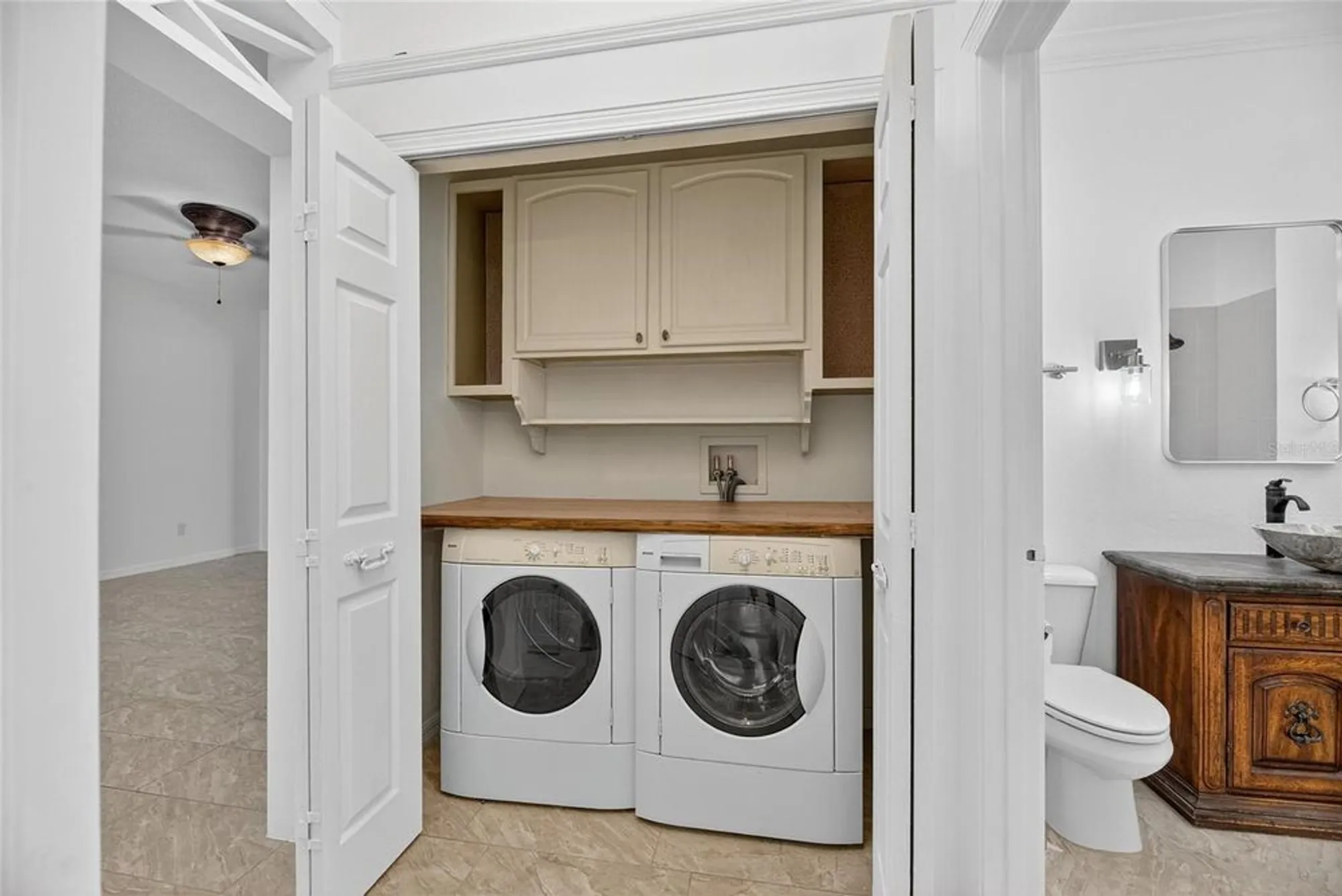 Property Slideshow image 24 of 36 | 329 seneca falls dr, Apollo Beach, FL, 33572