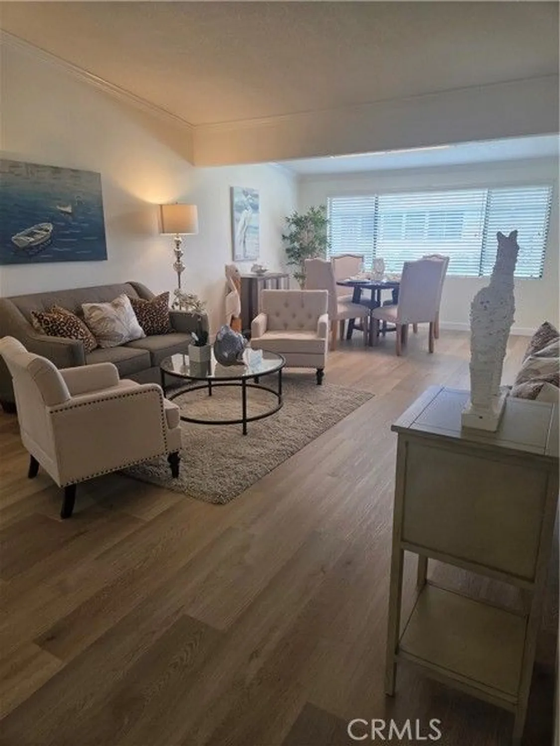 Property Slideshow image 8 of 18 | 1660 glenview rd, Seal Beach, CA, 90740