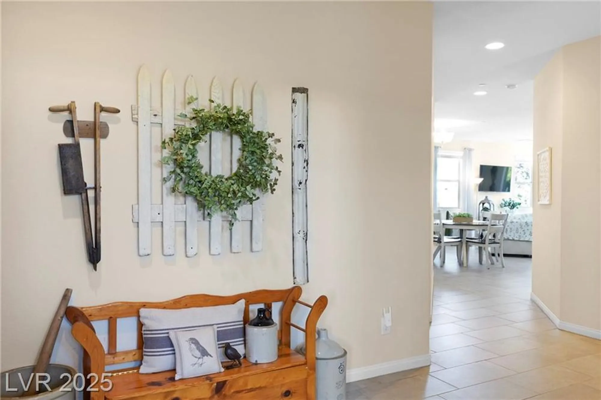 Property Slideshow image 32 of 68 | 1844 wolfcreek falls ct, Henderson, NV, 89044