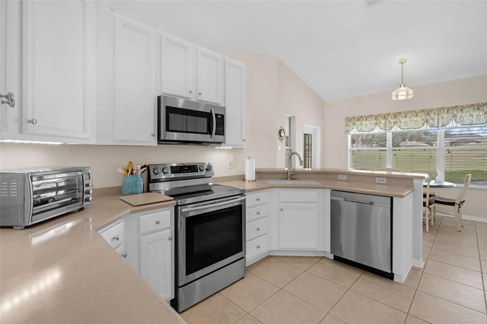 Property Slideshow image 11 of 33 | 4826 sable ridge ct, Leesburg, FL, 34748