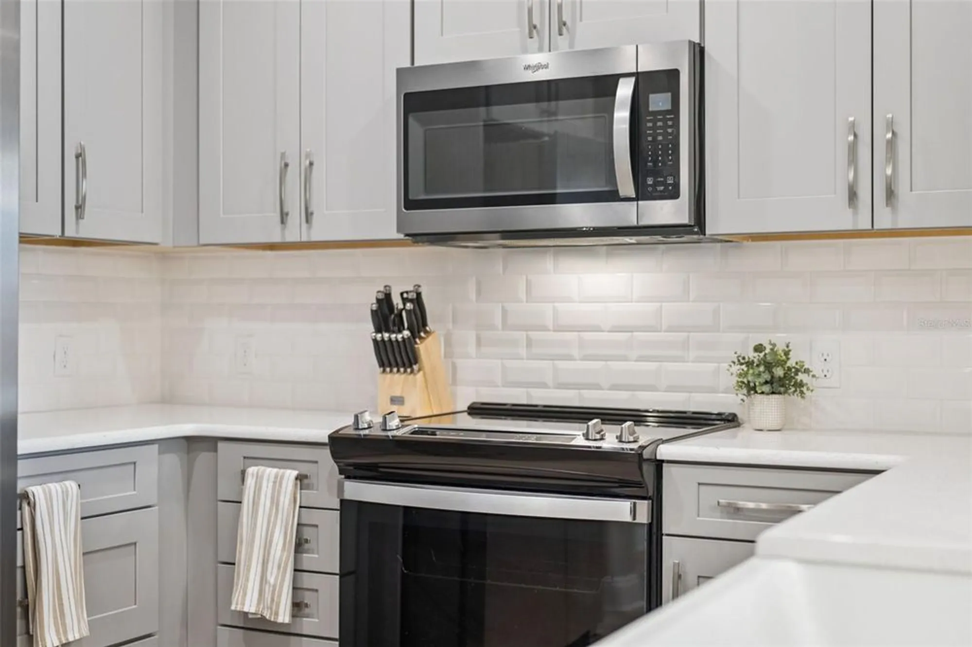 Property Slideshow image 18 of 58 | 7565 laureate blvd unit 3304, Orlando, FL, 32827