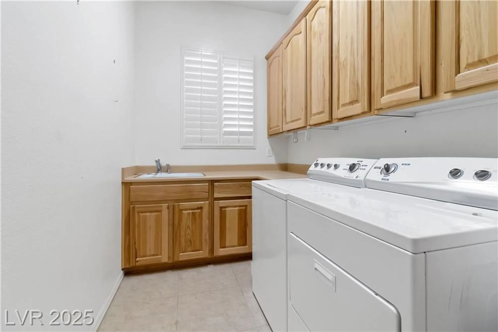 Property Slideshow image 41 of 51 | 1629 black fox canyon rd, Henderson, NV, 89052