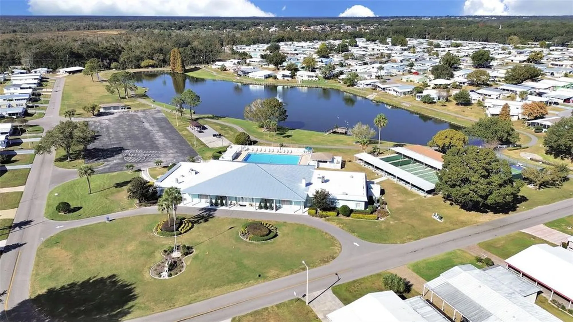 Property Slideshow image 39 of 44 | 1758 fox hill dr, Lakeland, FL, 33810