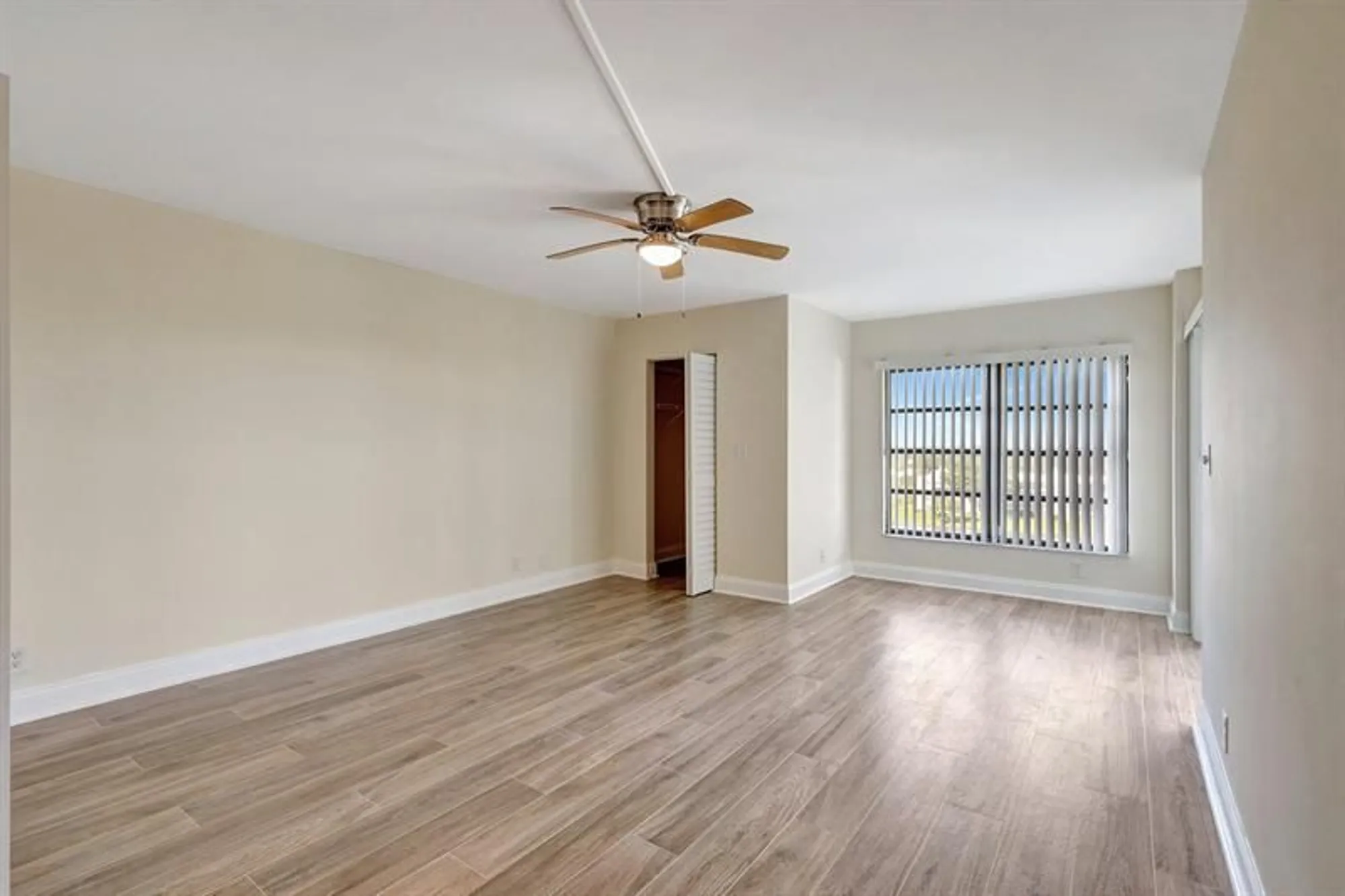 Property Slideshow image 13 of 27 | 14460 strathmore ln 807, Delray Beach, FL, 33446