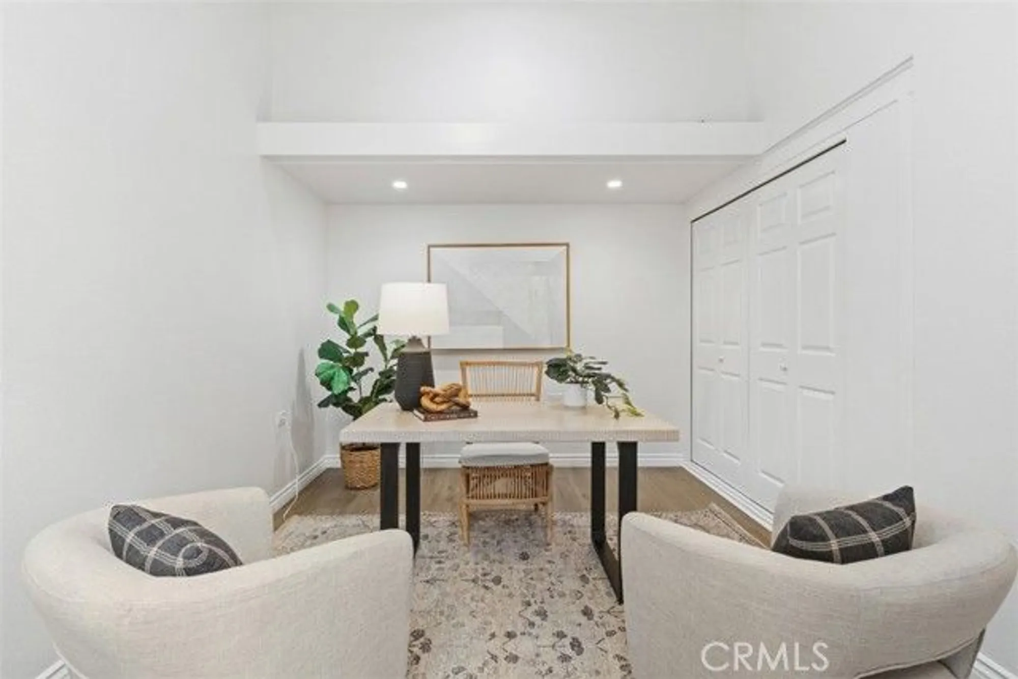 Property Slideshow image 15 of 38 | 13451 danbury ln # m6-133d, Seal Beach, CA, 90740