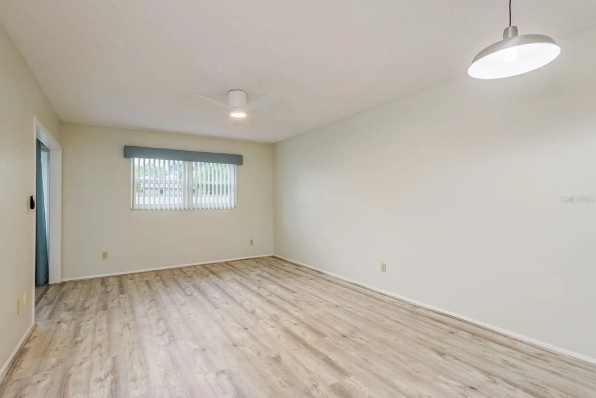 Property Slideshow image 5 of 29 | 1701 pinehurst rd 19e, Dunedin, FL, 34698