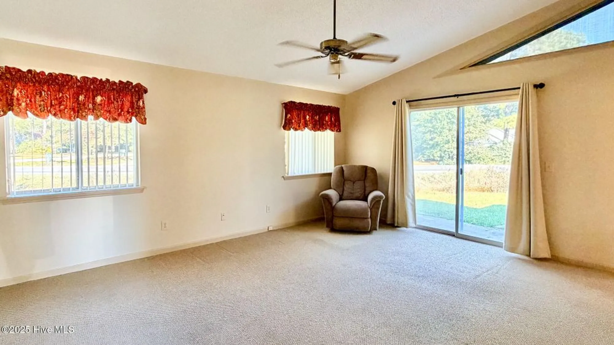 Property Slideshow image 17 of 34 | 502 gleneagles dr, Myrtle Beach, SC, 29588