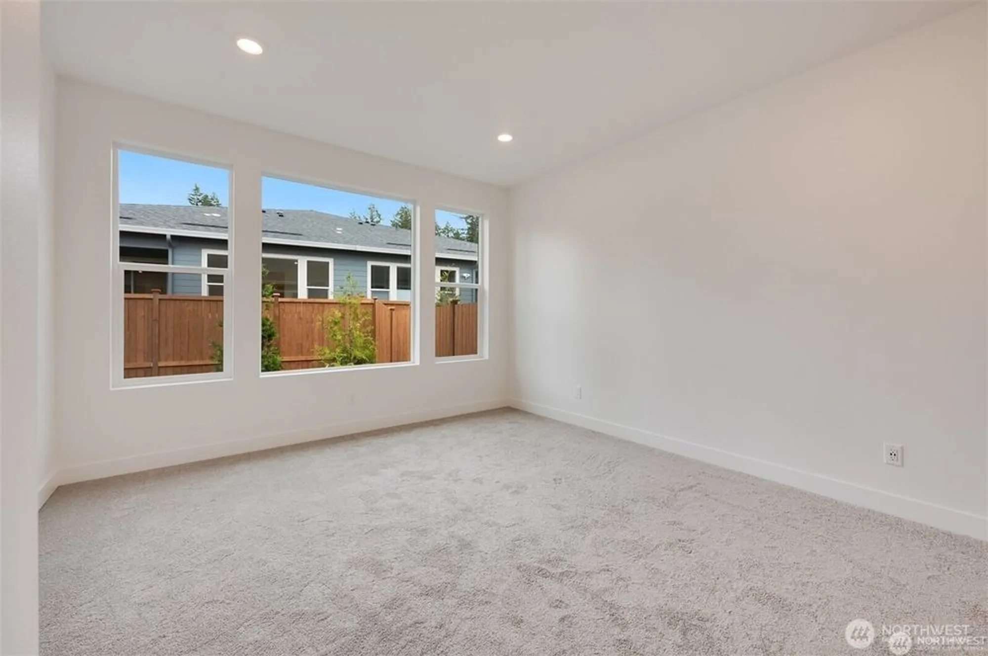 Property Slideshow image 24 of 37 | 29208 217th pl se # 34, Black Diamond, WA, 98010