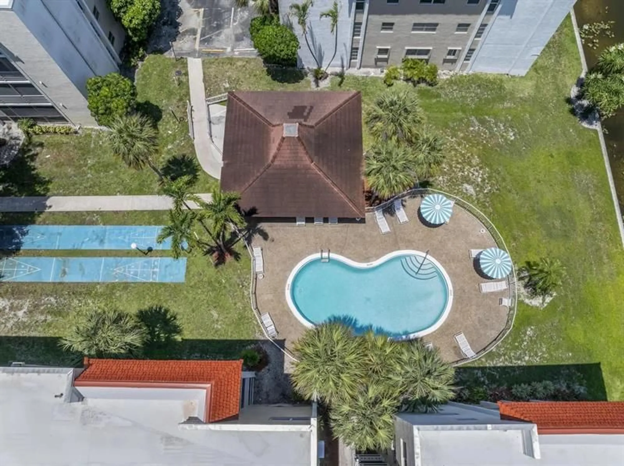 Property Slideshow image 22 of 28 | 3774 inverrary blvd apt 101p, Lauderhill, FL, 33319