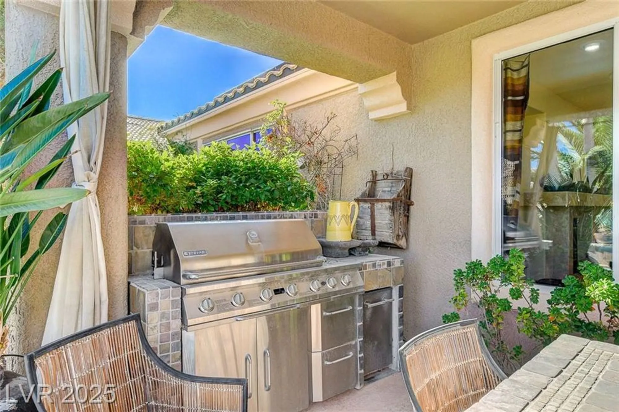 Property Slideshow image 38 of 56 | 5152 vincitor st, Las Vegas, NV, 89135