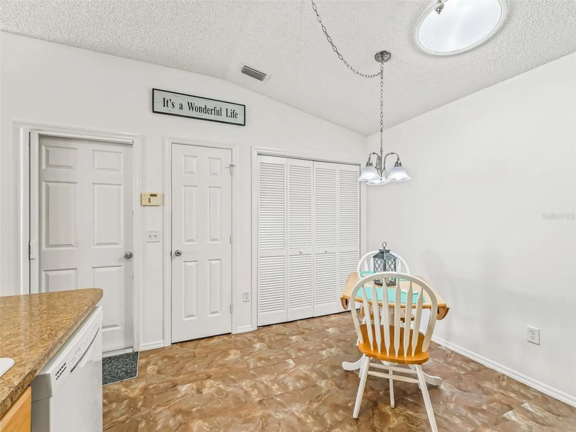 Property Slideshow image 14 of 32 | 408 rose croft ter, The Villages, FL, 32162