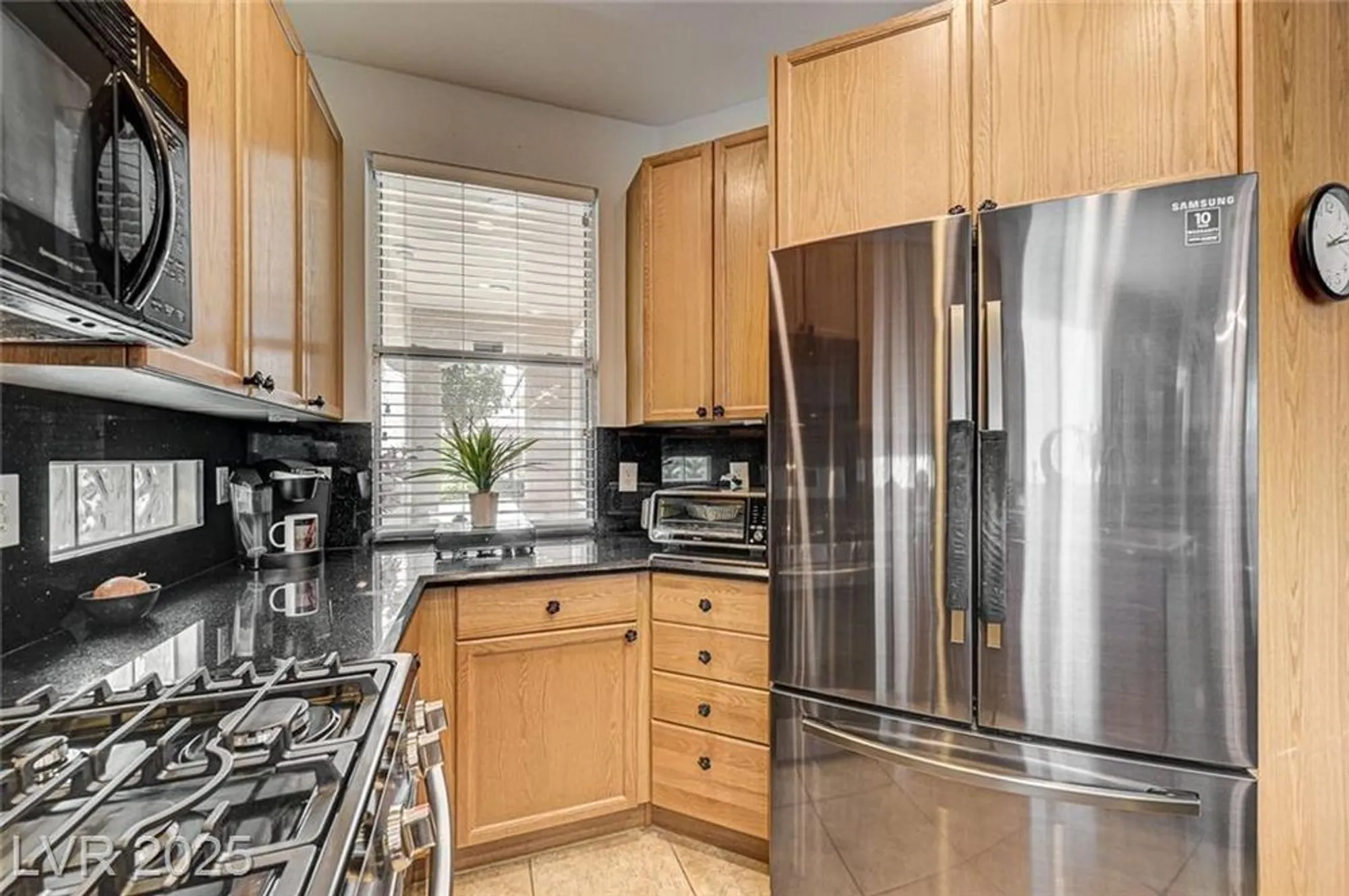 Property Slideshow image 22 of 41 | 10393 abisso dr, Las Vegas, NV, 89135