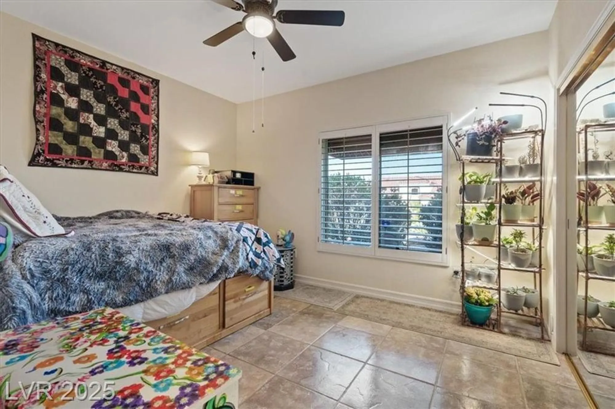 Property Slideshow image 23 of 37 | 2525 banora point dr, Las Vegas, NV, 89134