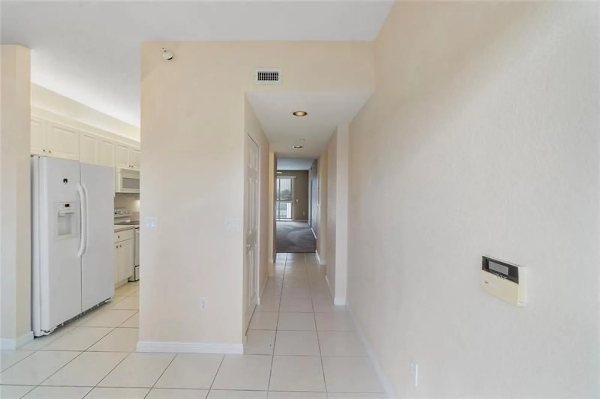 Property Slideshow image 3 of 18 | 7611 southampton ter apt 405a, Tamarac, FL, 33321