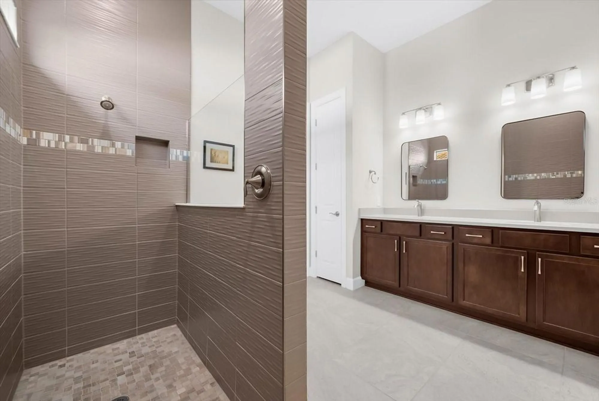 Property Slideshow image 30 of 100 | 7140 woodville cv, Bradenton, FL, 34202