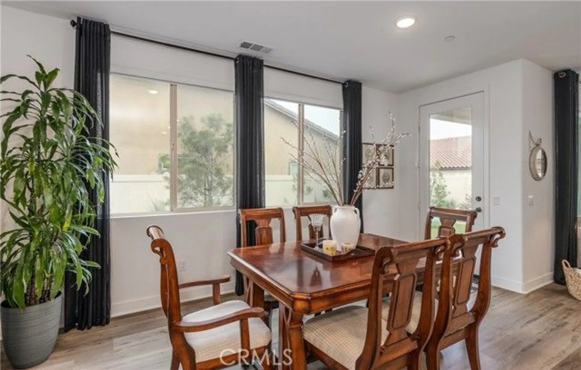 Property Slideshow image 19 of 44 | 1529 newland dr, Beaumont, CA, 92223