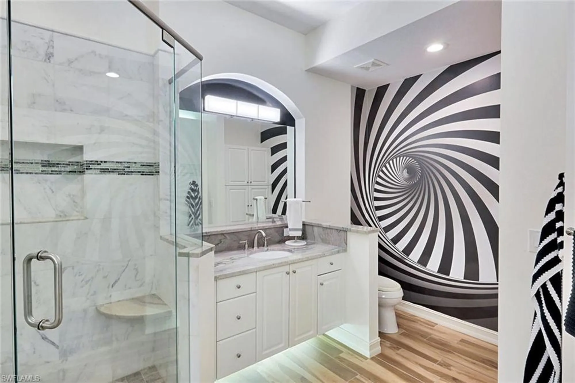 Property Slideshow image 9 of 50 | 24665 canary island ct 201, Bonita Springs, FL, 34134