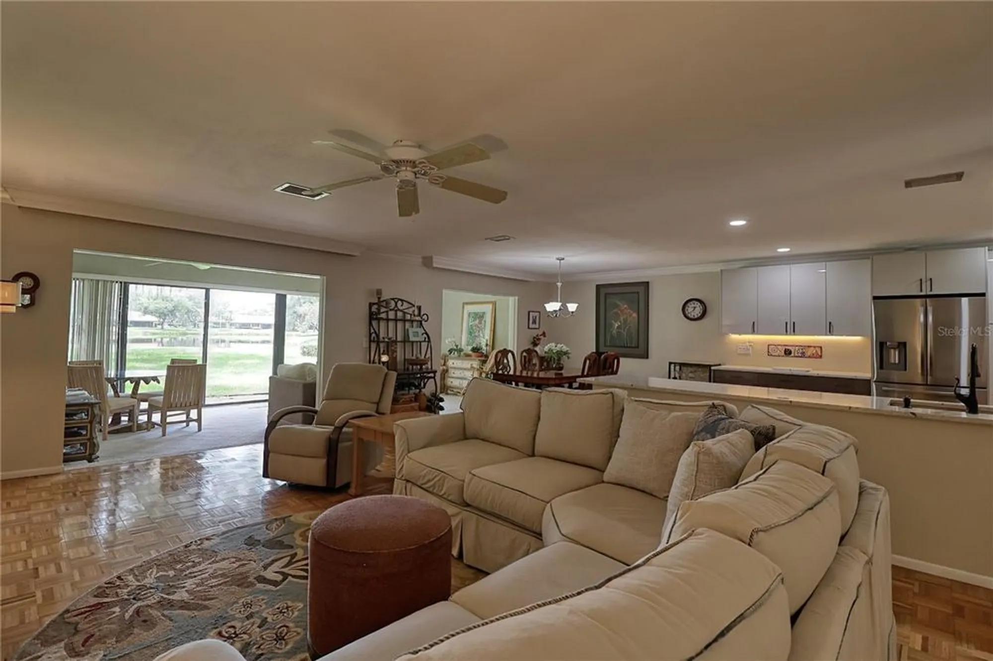 Property Slideshow image 13 of 77 | 7149 fairway bend cir, Sarasota, FL, 34243