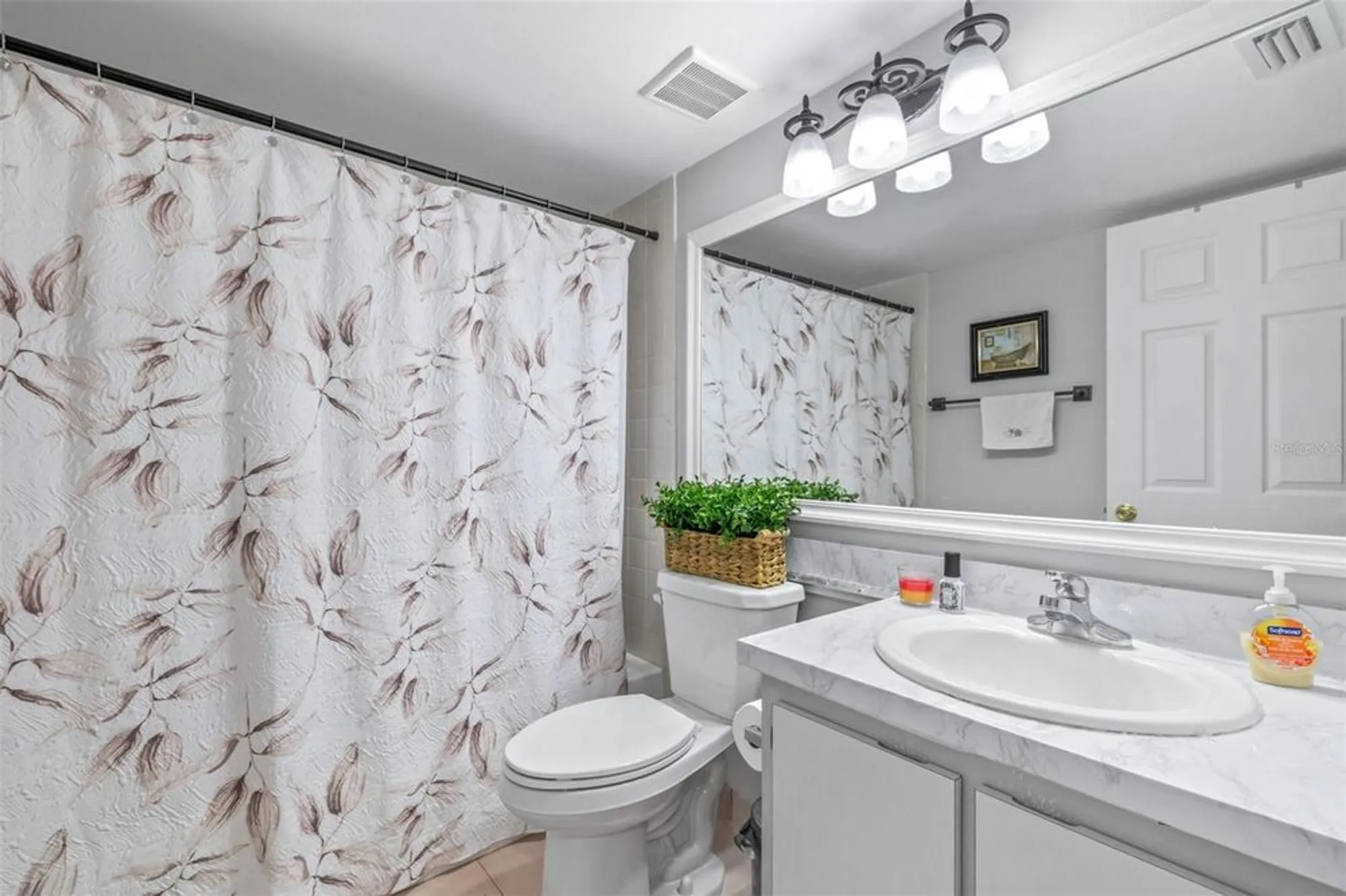Property Slideshow image 22 of 34 | 1871 pine ridge way w apt h3, Palm Harbor, FL, 34684