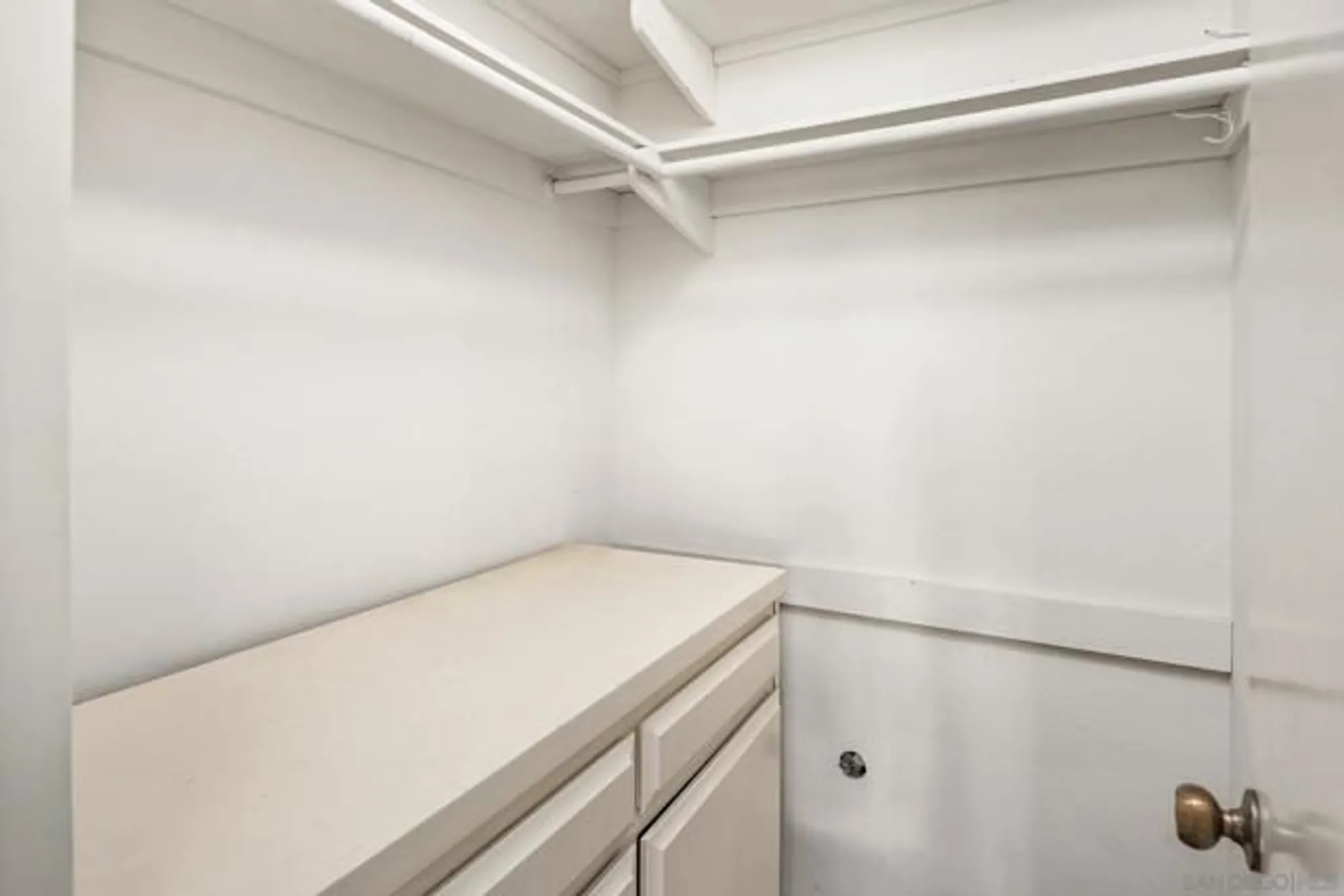 Property Slideshow image 15 of 28 | 12565 oaks north dr 115, San Diego, CA, 92128