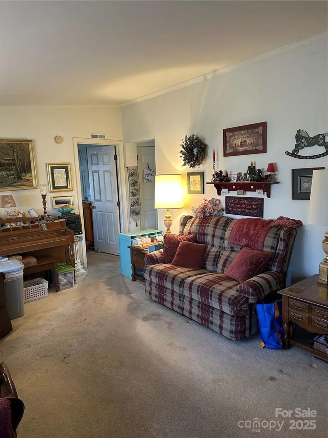 Property Slideshow image 17 of 28 | 308 riverwind dr, Hendersonville, NC, 28739