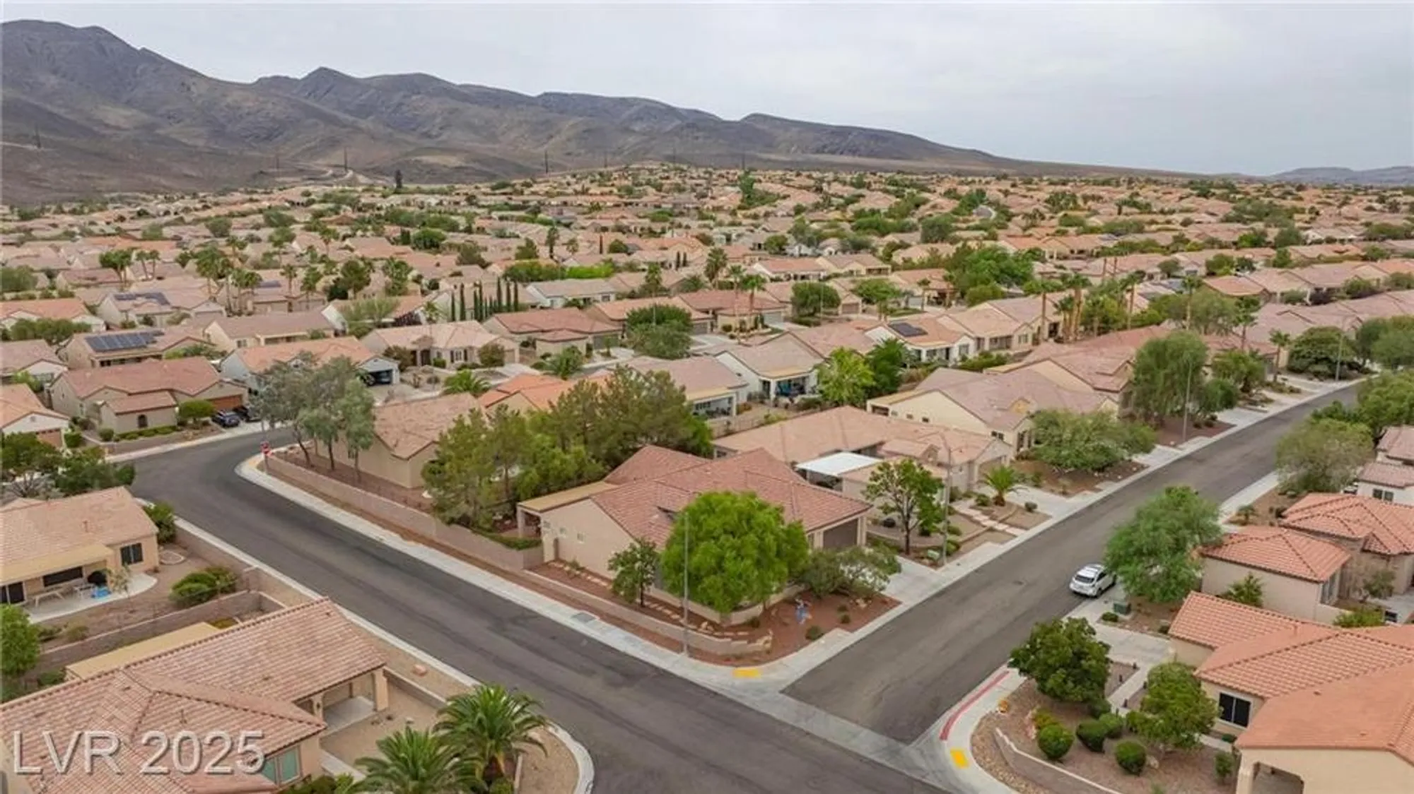 Property Slideshow image 40 of 43 | 2120 twin falls dr, Henderson, NV, 89044