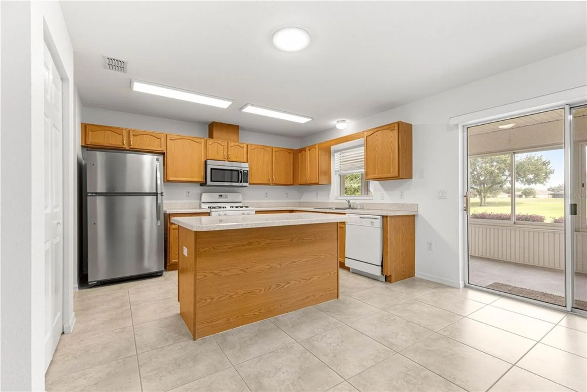 Property Slideshow image 17 of 68 | 9451 sw 96th st, Ocala, FL, 34481