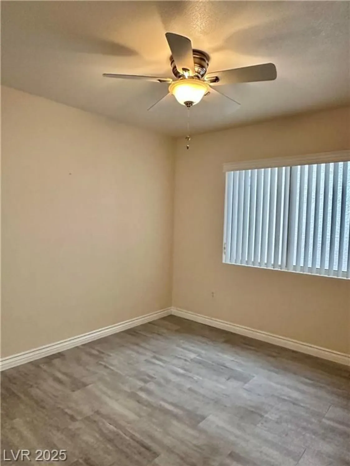 Property Slideshow image 13 of 26 | 466 edgefield ridge pl, Henderson, NV, 89012