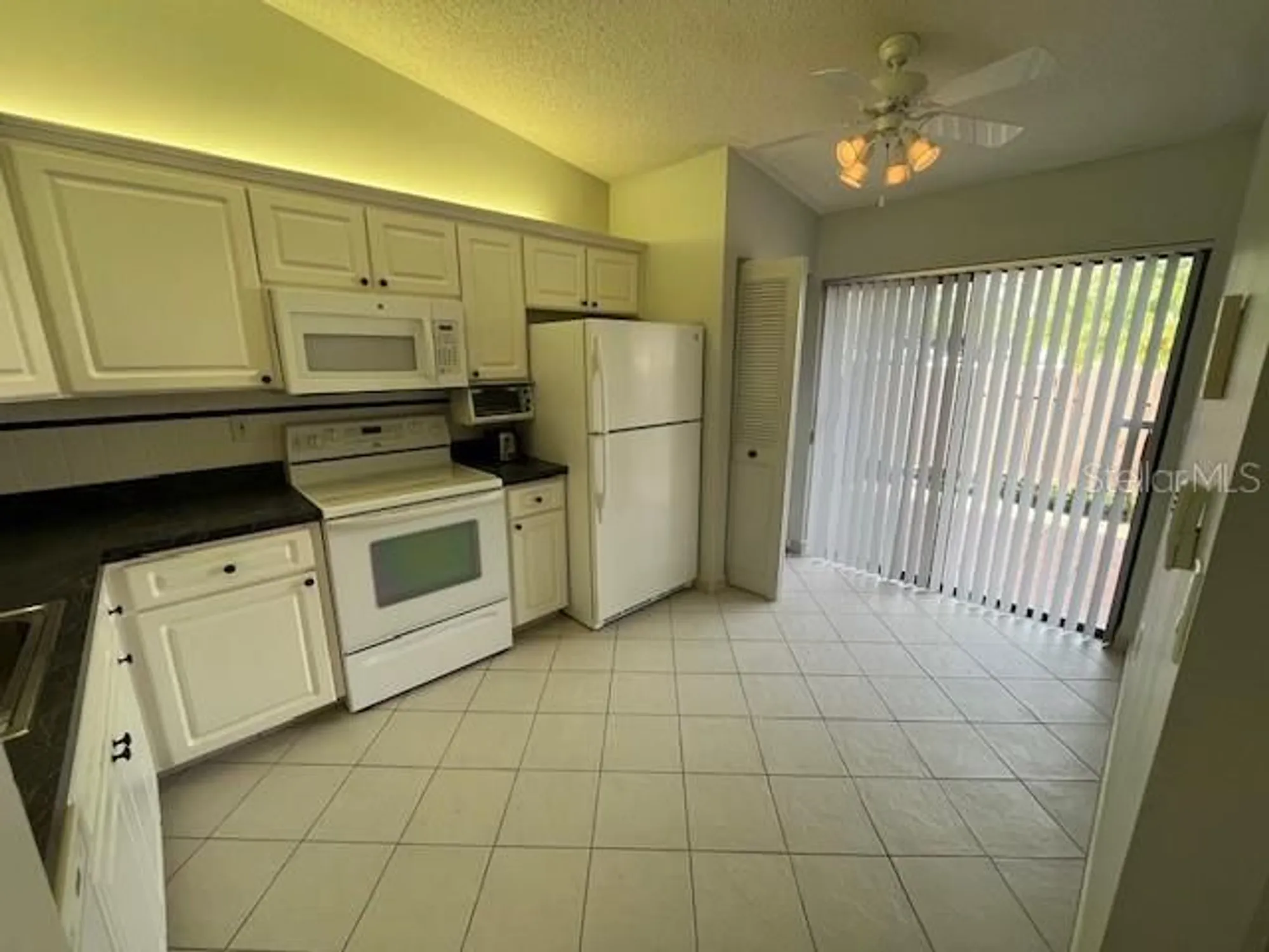 Property Slideshow image 8 of 28 | 1725 pine ridge way e apt e c, Palm Harbor, FL, 34684