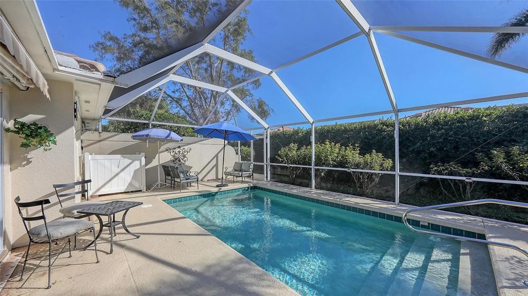 Property Slideshow image 34 of 93 | 7575 quinto dr, Sarasota, FL, 34238