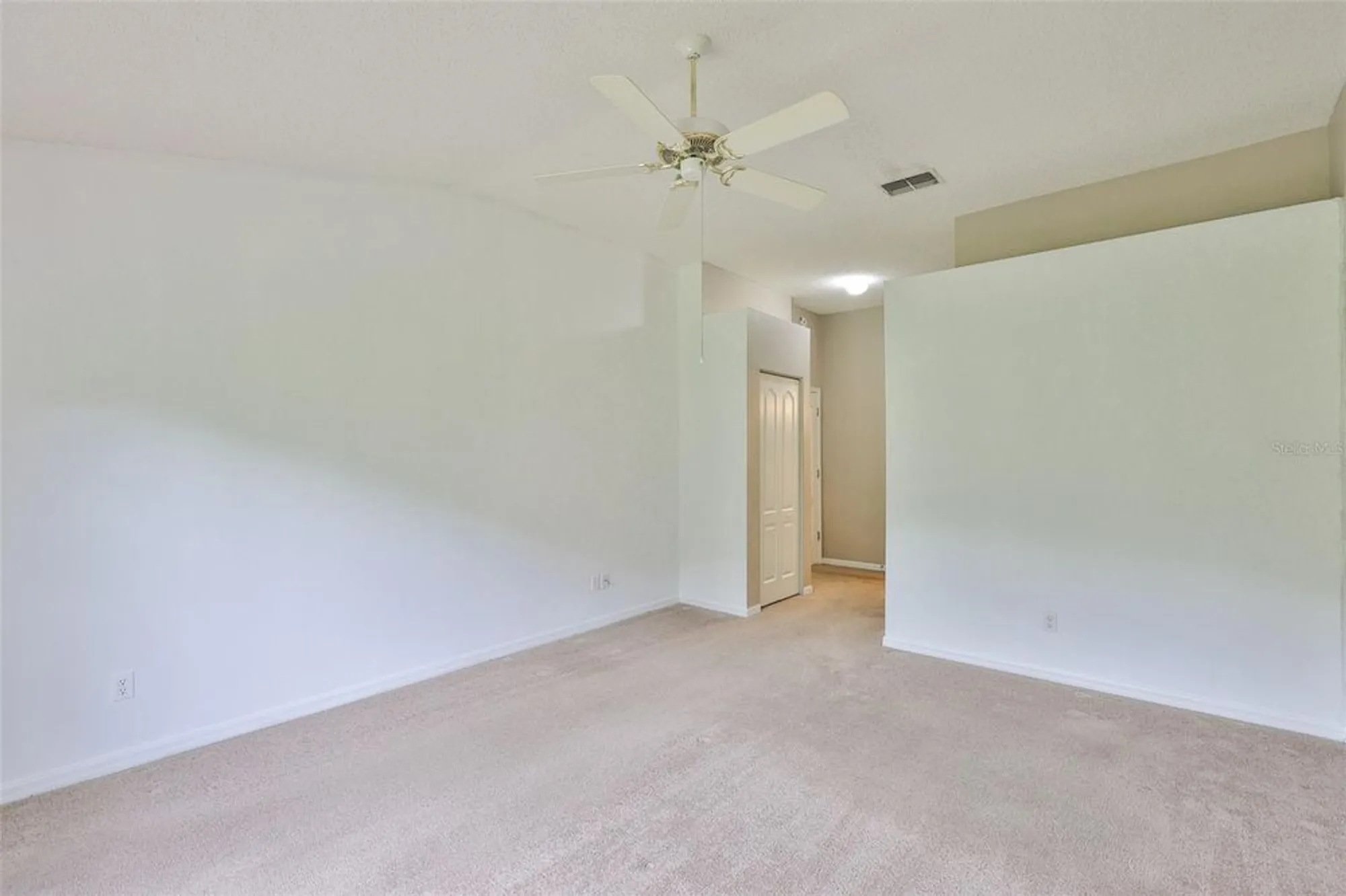 Property Slideshow image 28 of 59 | 920 villeroy greens dr, Sun City Center, FL, 33573