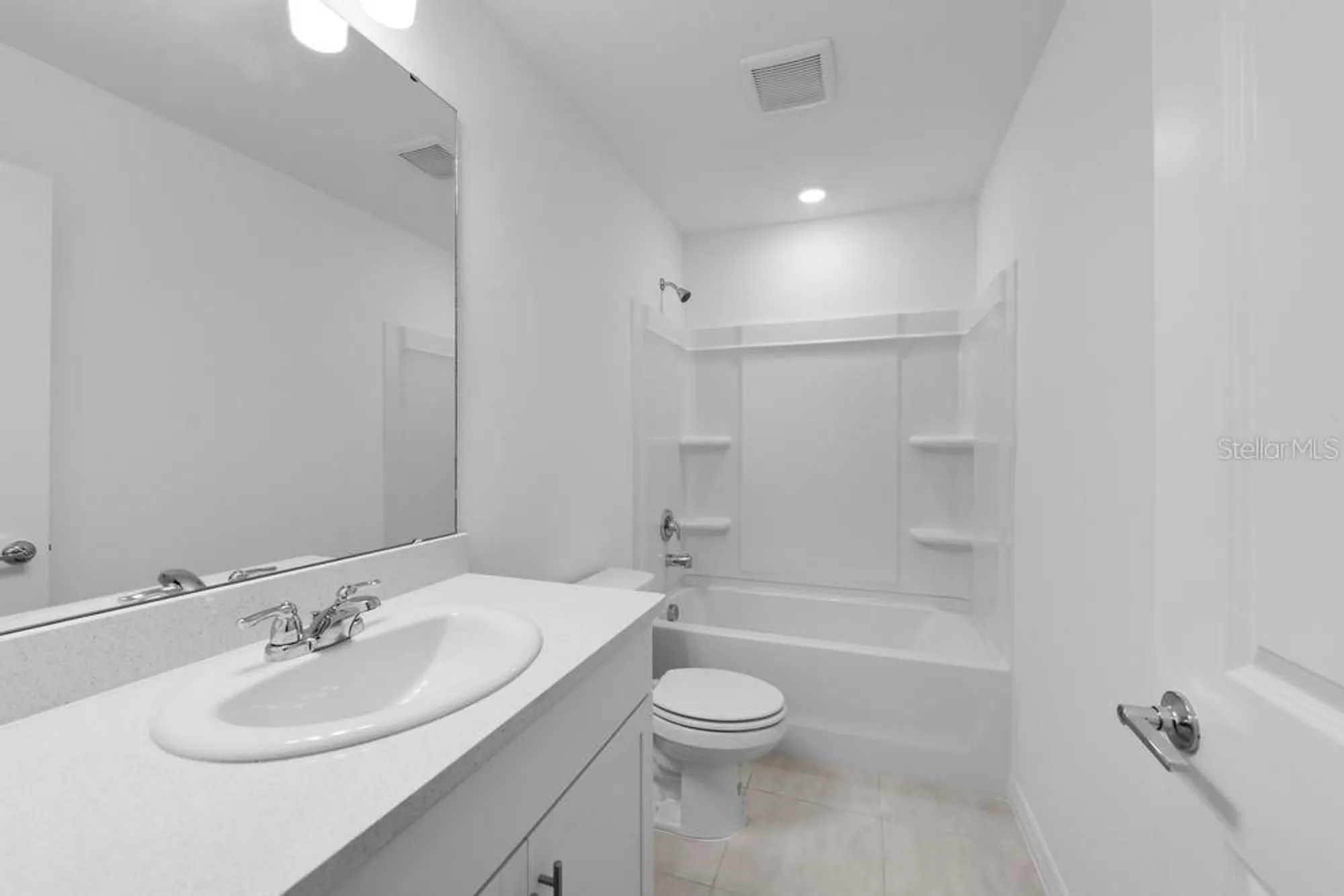 Property Slideshow image 23 of 40 | 15148 cuzcorro ct, Nokomis, FL, 34275