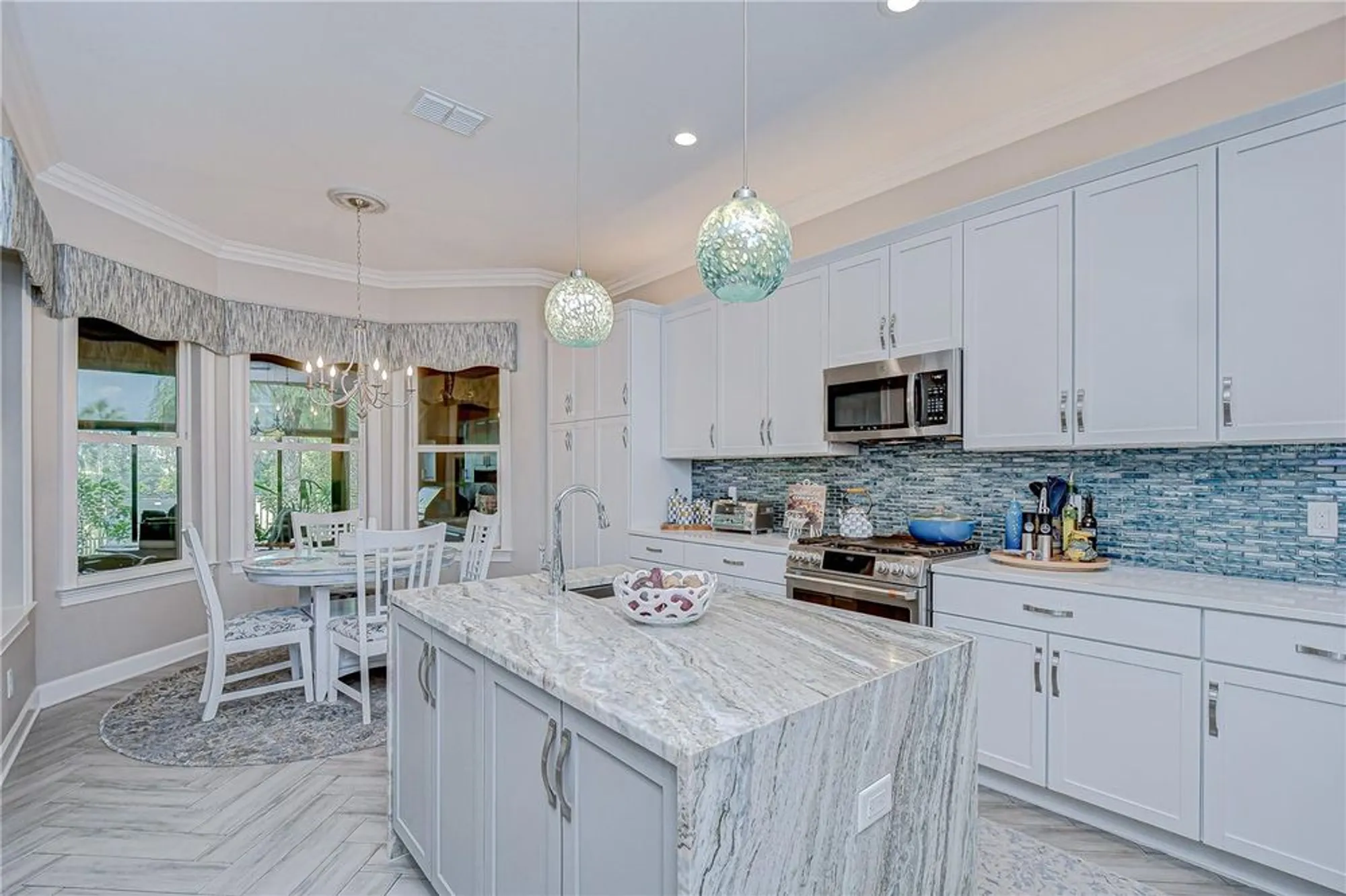 Property Slideshow image 16 of 52 | 15303 valencia del sol st, Wimauma, FL, 33598