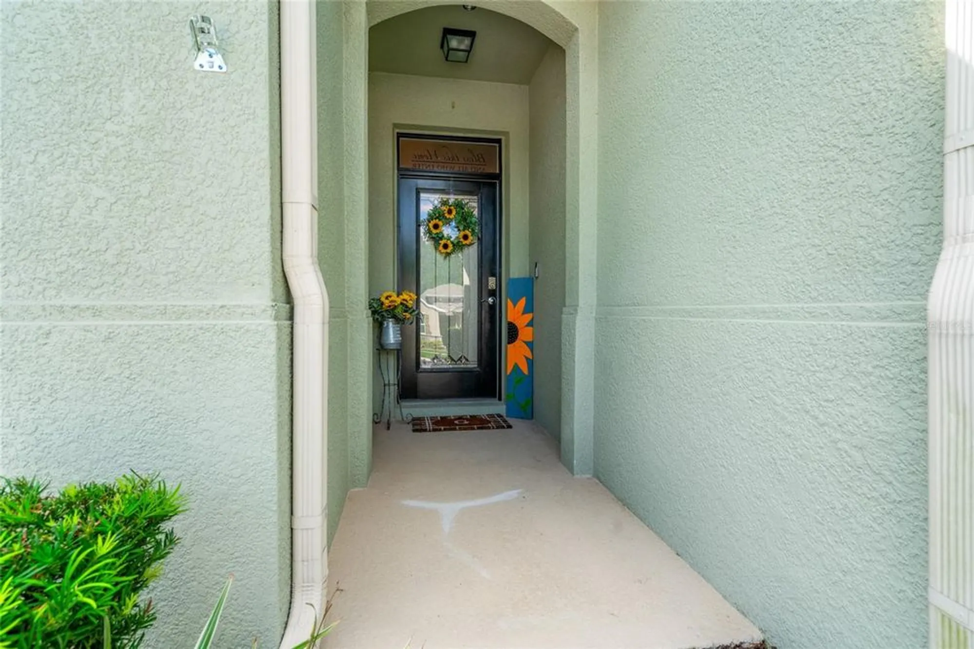 Property Slideshow image 4 of 54 | 12526 eastpointe dr, Dade City, FL, 33525