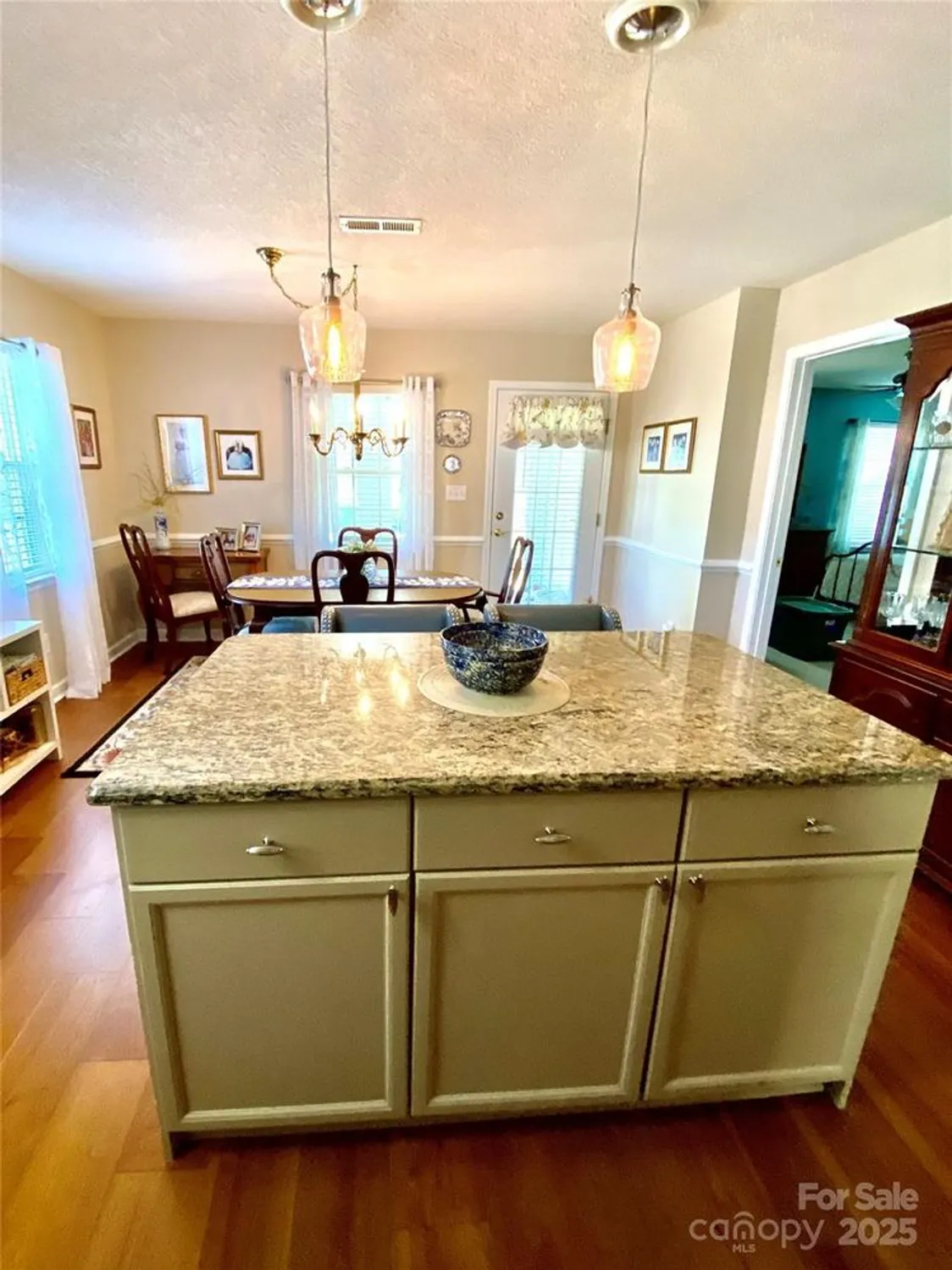 Property Slideshow image 22 of 43 | 101 keswick ln, Mooresville, NC, 28117