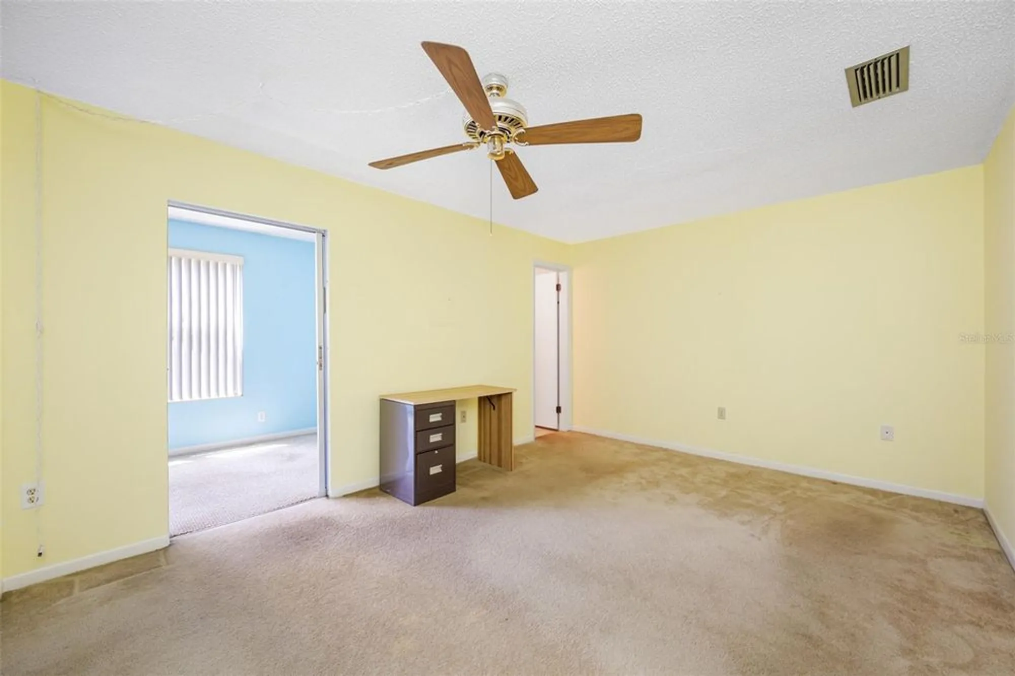 Property Slideshow image 21 of 44 | 5521 80th st n unit 310, St Petersburg, FL, 33709