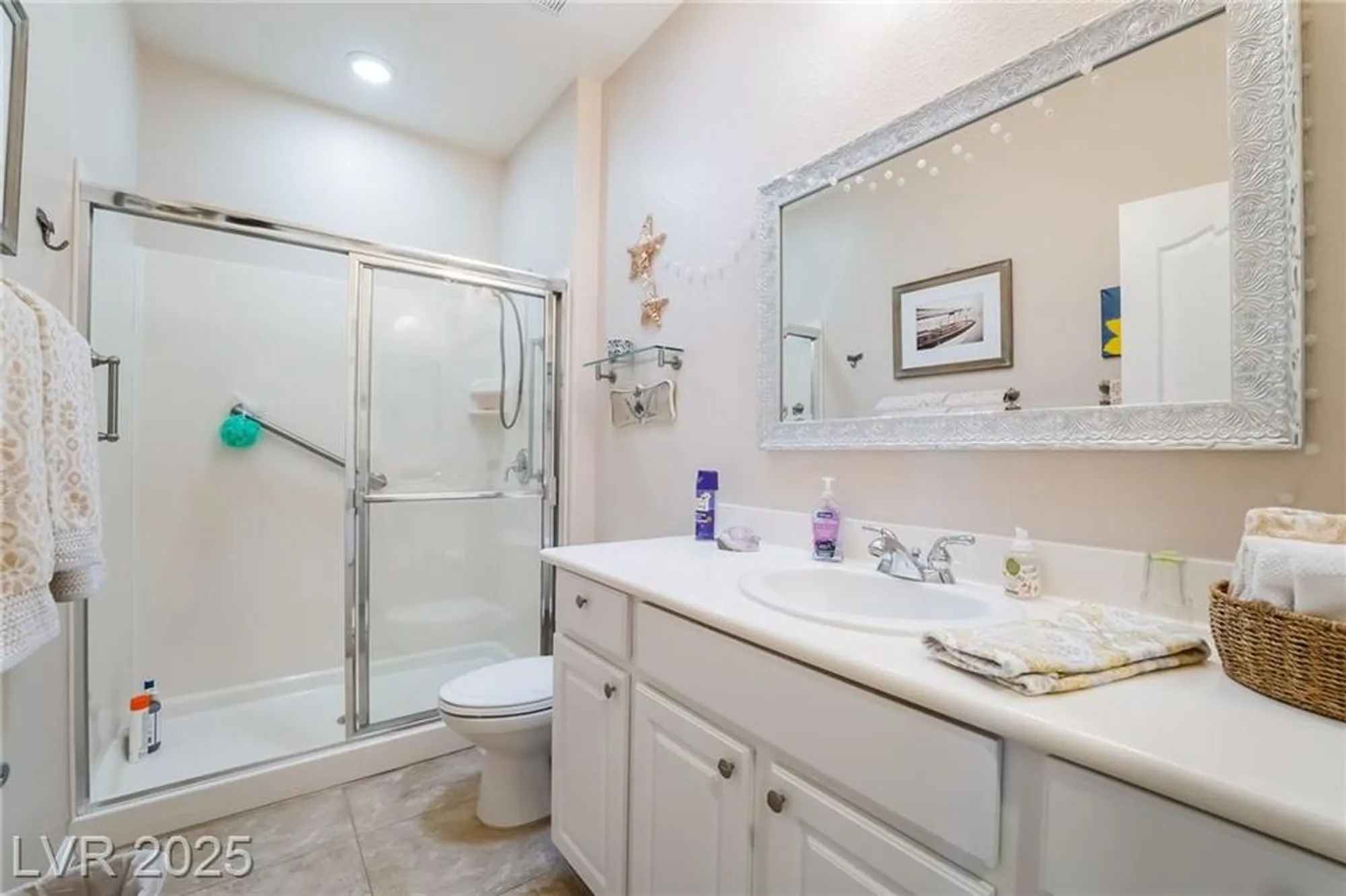 Property Slideshow image 31 of 40 | 2318 black river falls dr, Henderson, NV, 89044