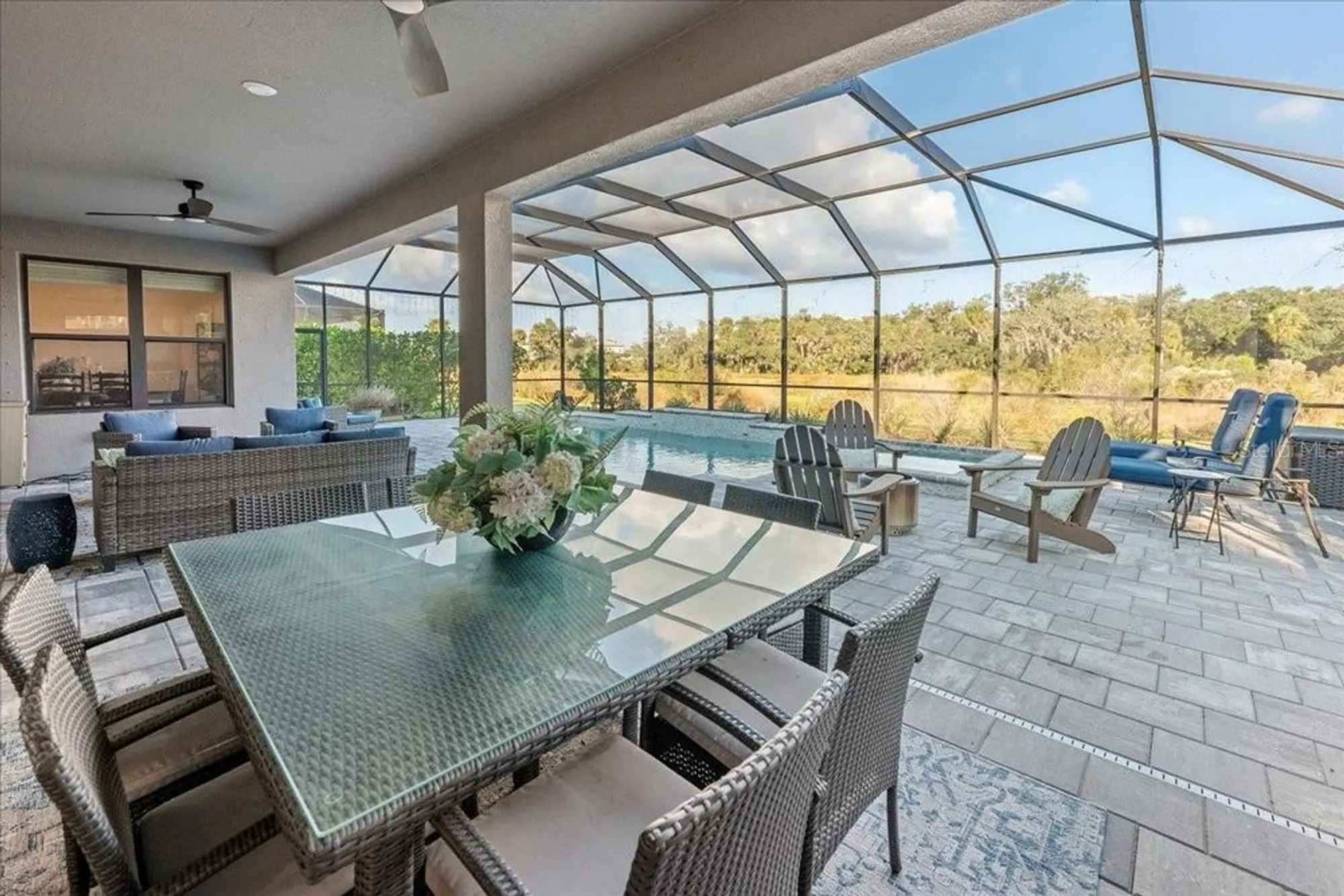 Property Slideshow image 10 of 86 | 10215 milky way cir, Sarasota, FL, 34241