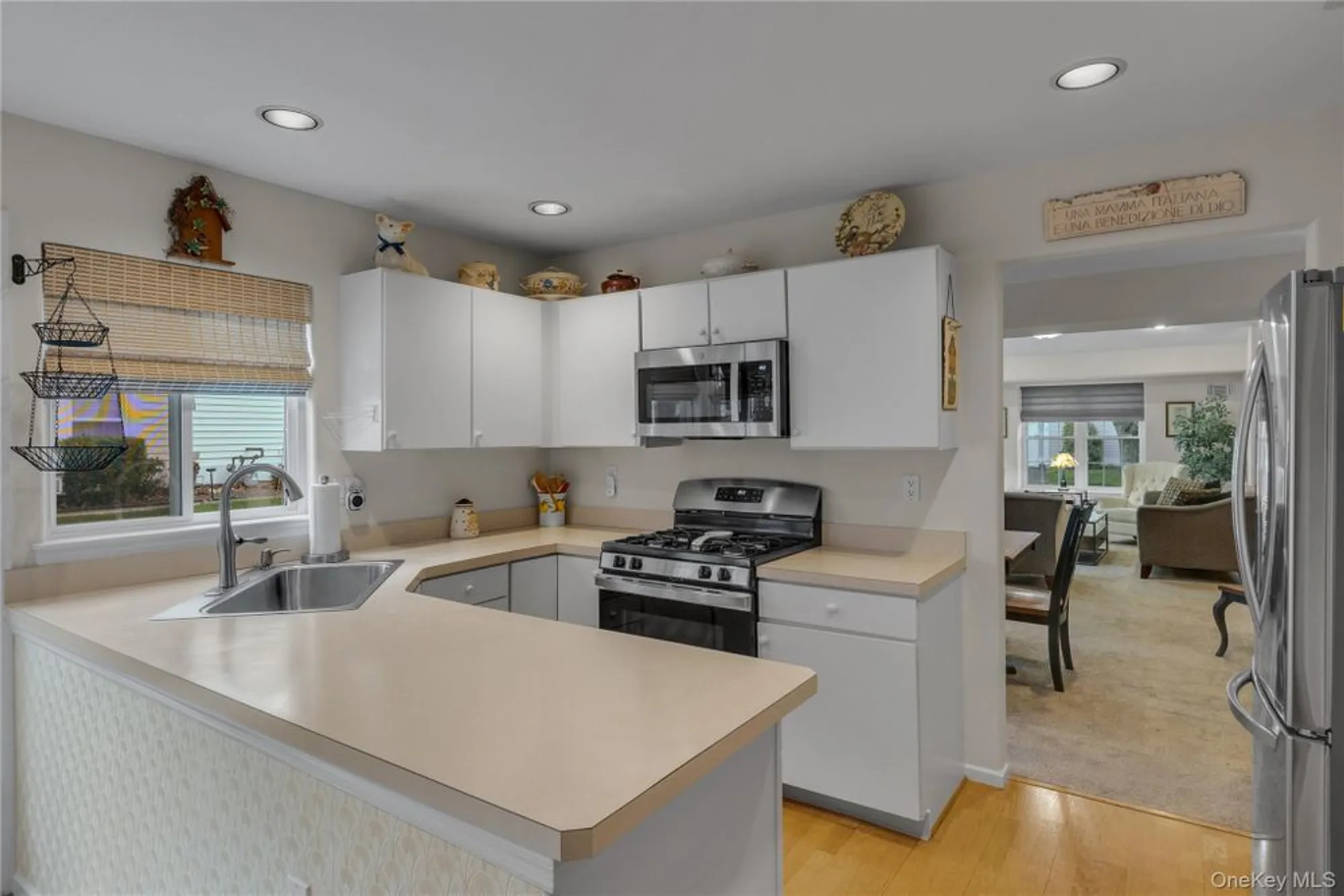 Property Slideshow image 7 of 28 | 256 glen dr, Ridge, NY, 11961