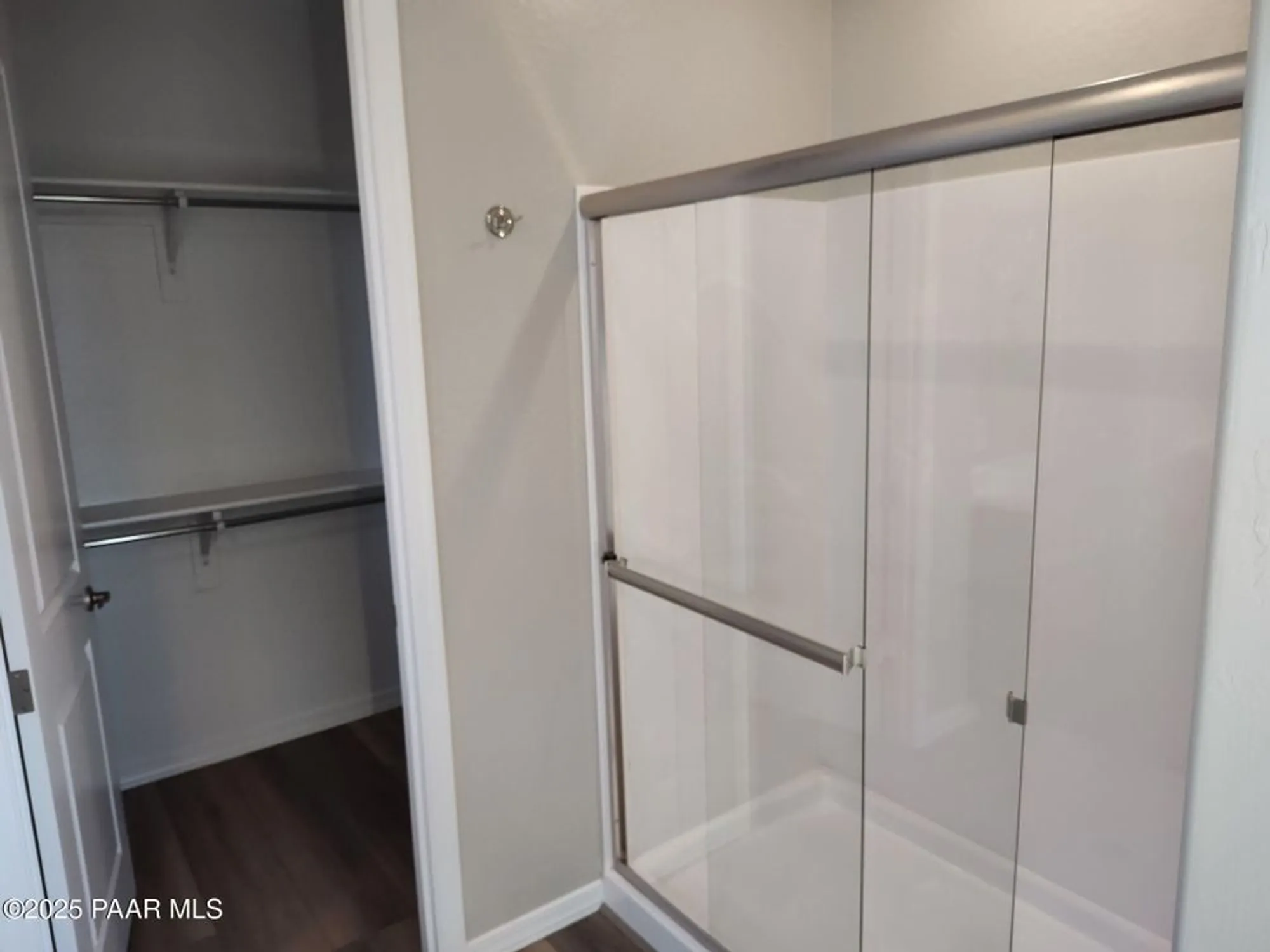 Property Slideshow image 9 of 14 | 7627 e turnberry dr, Prescott Valley, AZ, 86315