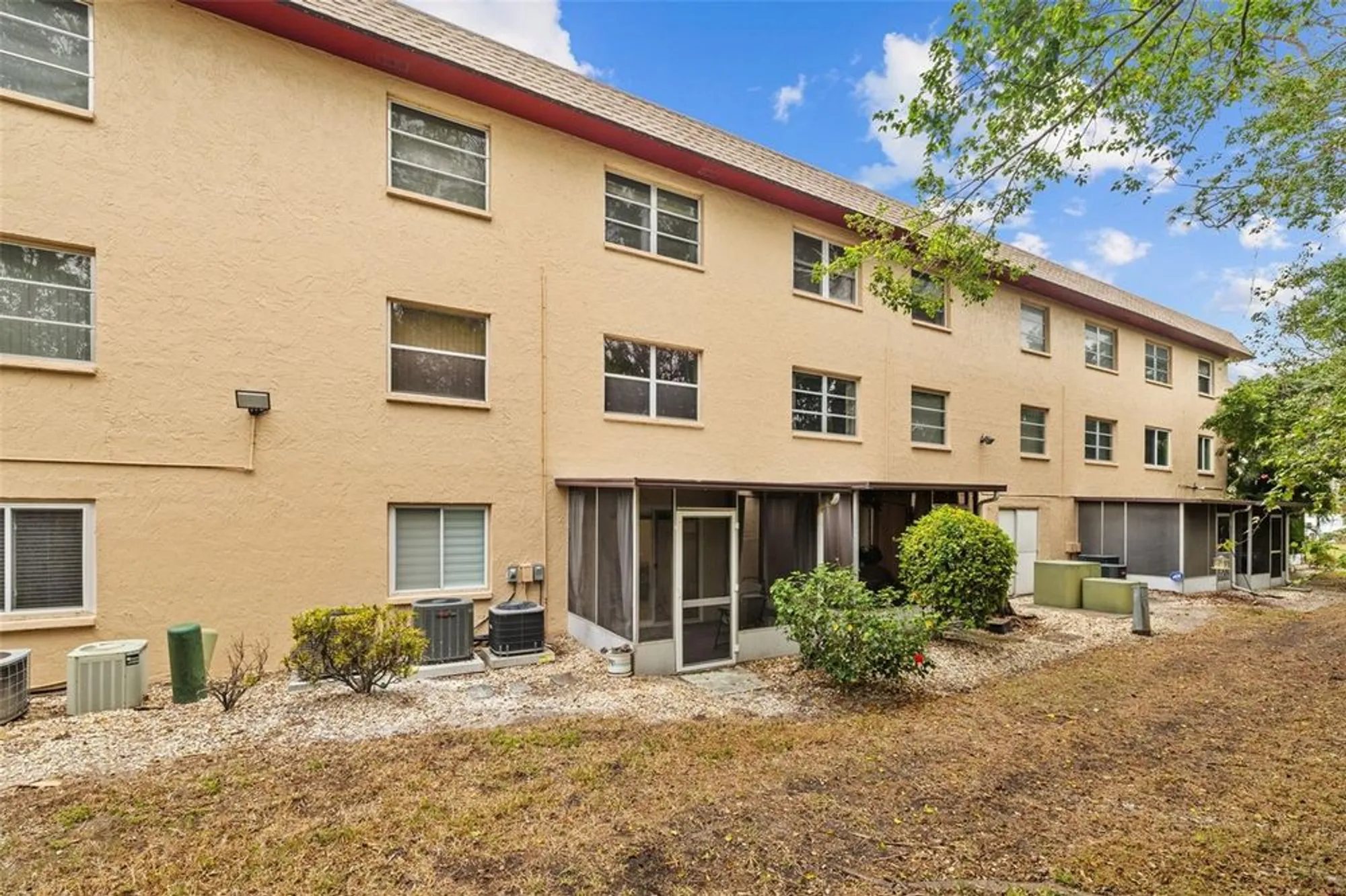 Property Slideshow image 24 of 45 | 4126 heron way b113, Bradenton, FL, 34205