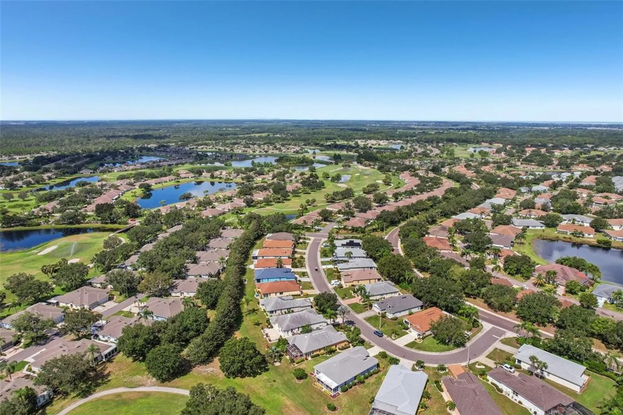 Property Slideshow image 39 of 61 | 2114 worthington greens dr, Sun City Center, FL, 33573
