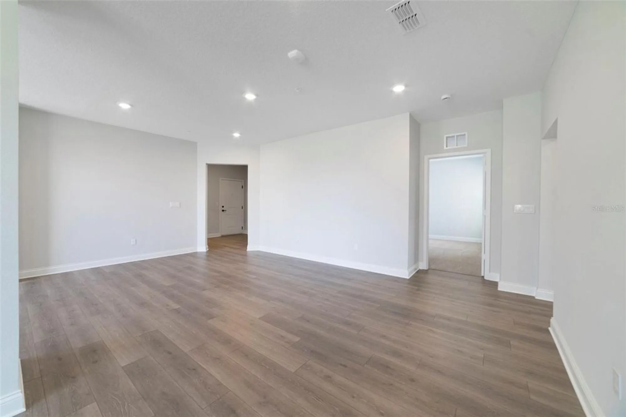 Property Slideshow image 9 of 35 | 7545 laureate blvd unit 7202, Orlando, FL, 32827