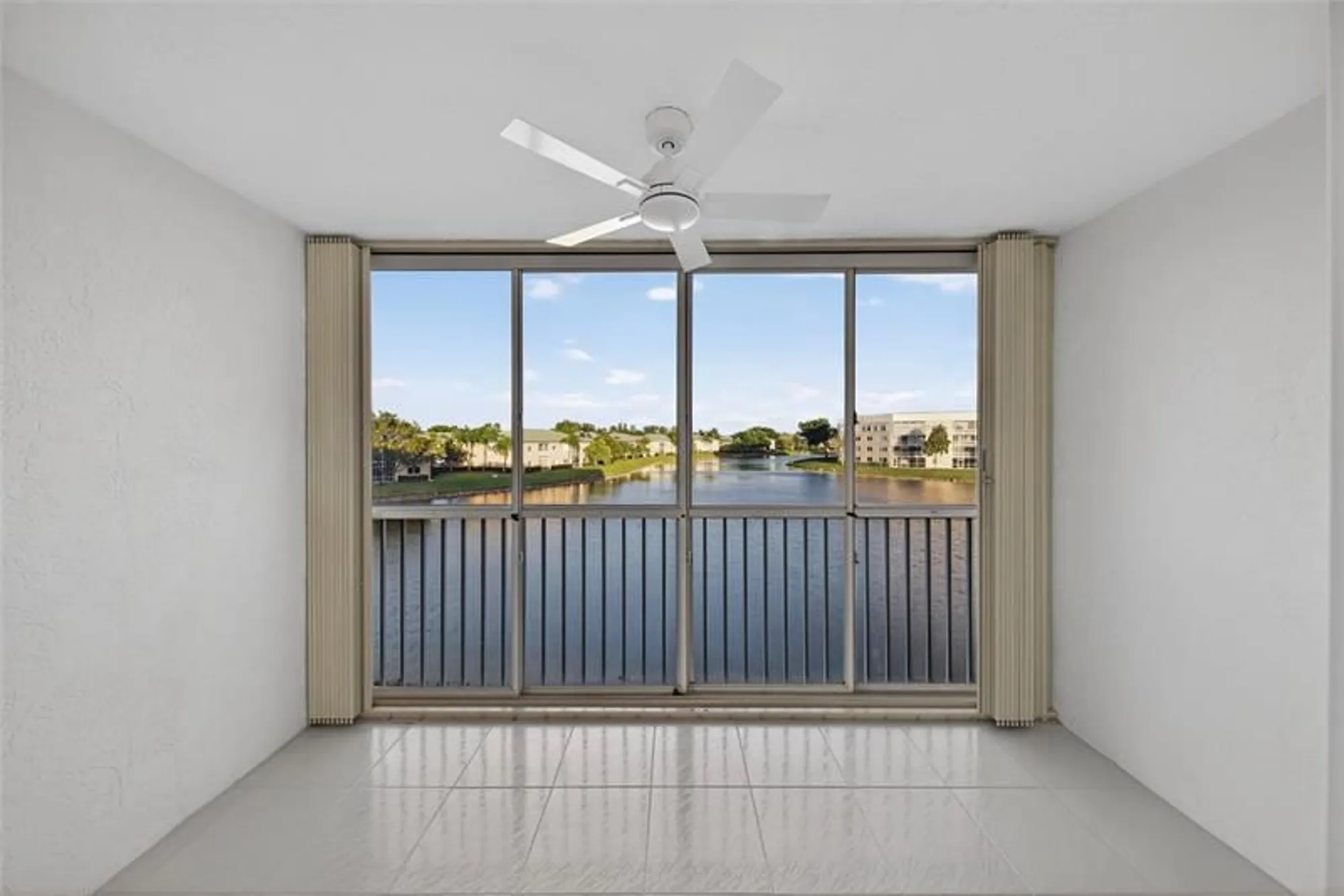 Property Slideshow image 7 of 39 | 7882 trent dr 310, Tamarac, FL, 33321