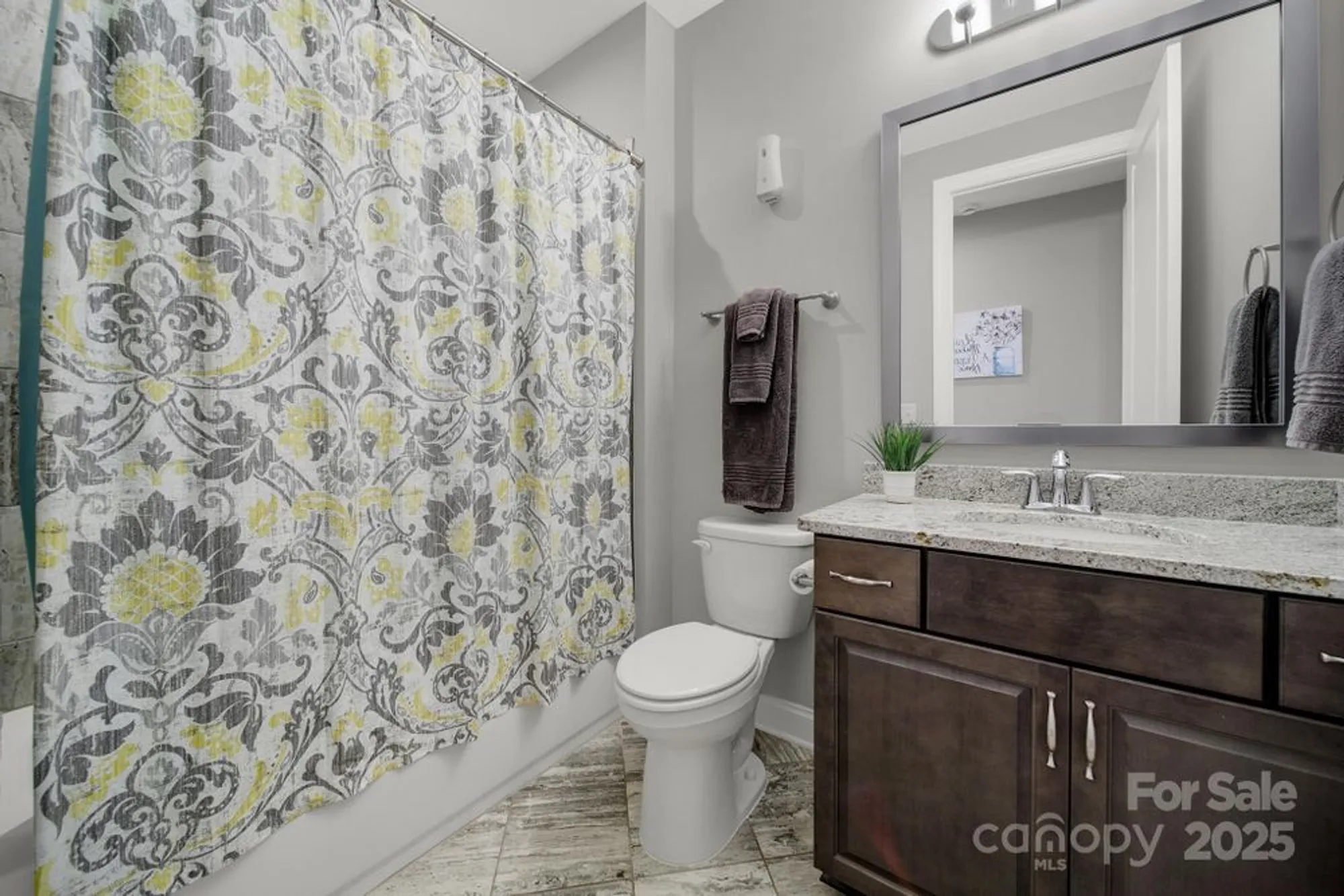 Property Slideshow image 6 of 48 | 10313 superb ln, Charlotte, NC, 28215