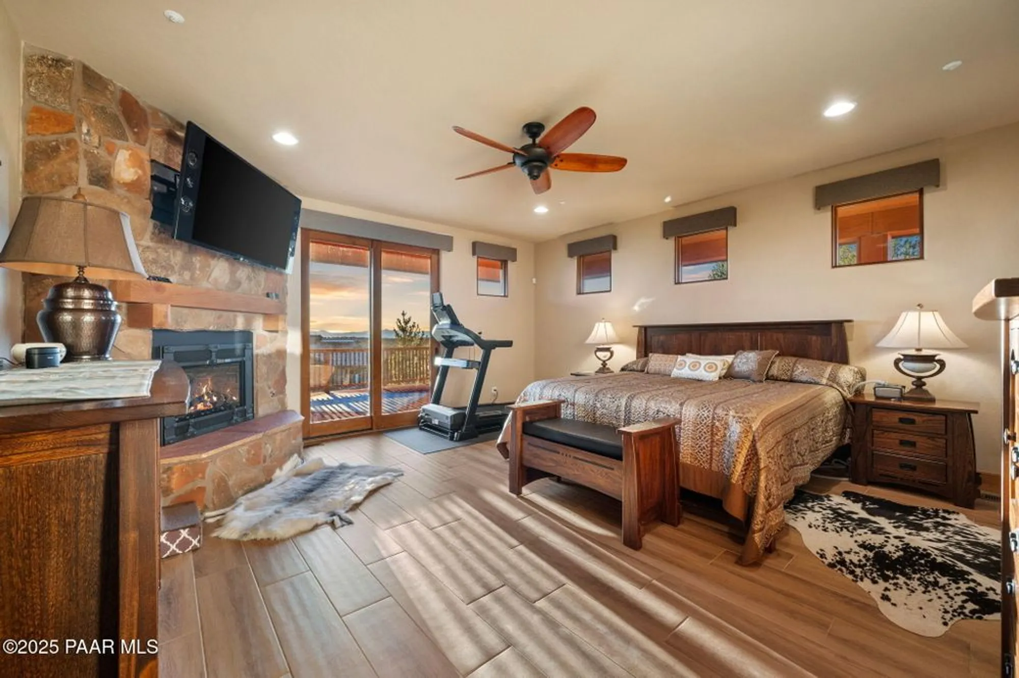 Property Slideshow image 12 of 59 | 14235 n three sisters dr, Prescott, AZ, 86305