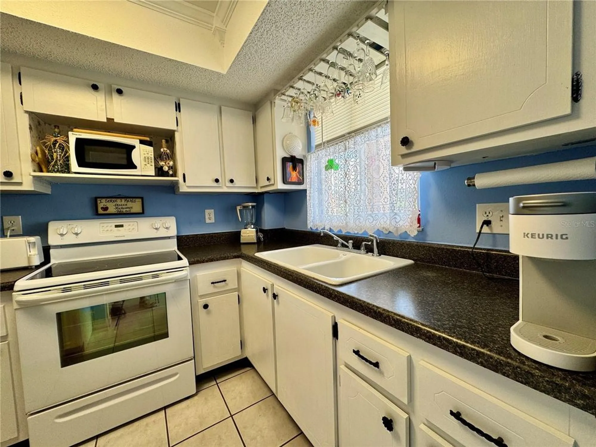 Property Slideshow image 22 of 48 | 3927 lake bayshore dr # f312, Bradenton, FL, 34205
