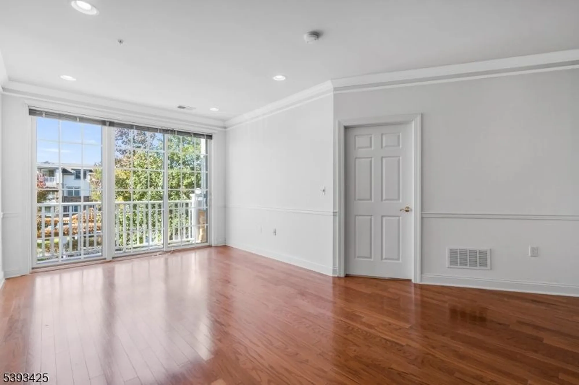 Property Slideshow image 8 of 29 | 266 victoria dr, Bridgewater, NJ, 08807